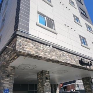 부산광역시 수영구 연수로241번길 26-5, 4층404호 (망미동,글로리수) 사진 1
